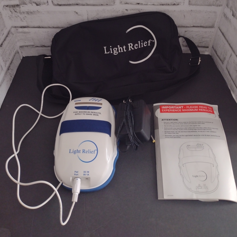 Light Relief LR150 Infrared Therapy Pain Relief Device W/Carrying Case - Manual